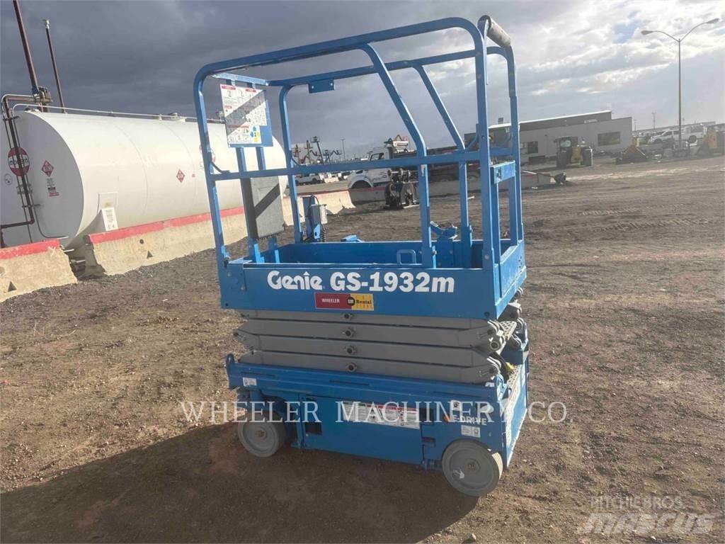Genie GS1932M Makazaste platforme