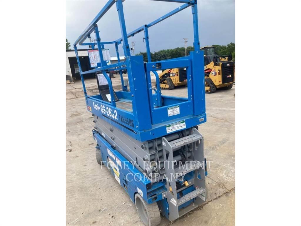 Genie GS2632 Makazaste platforme