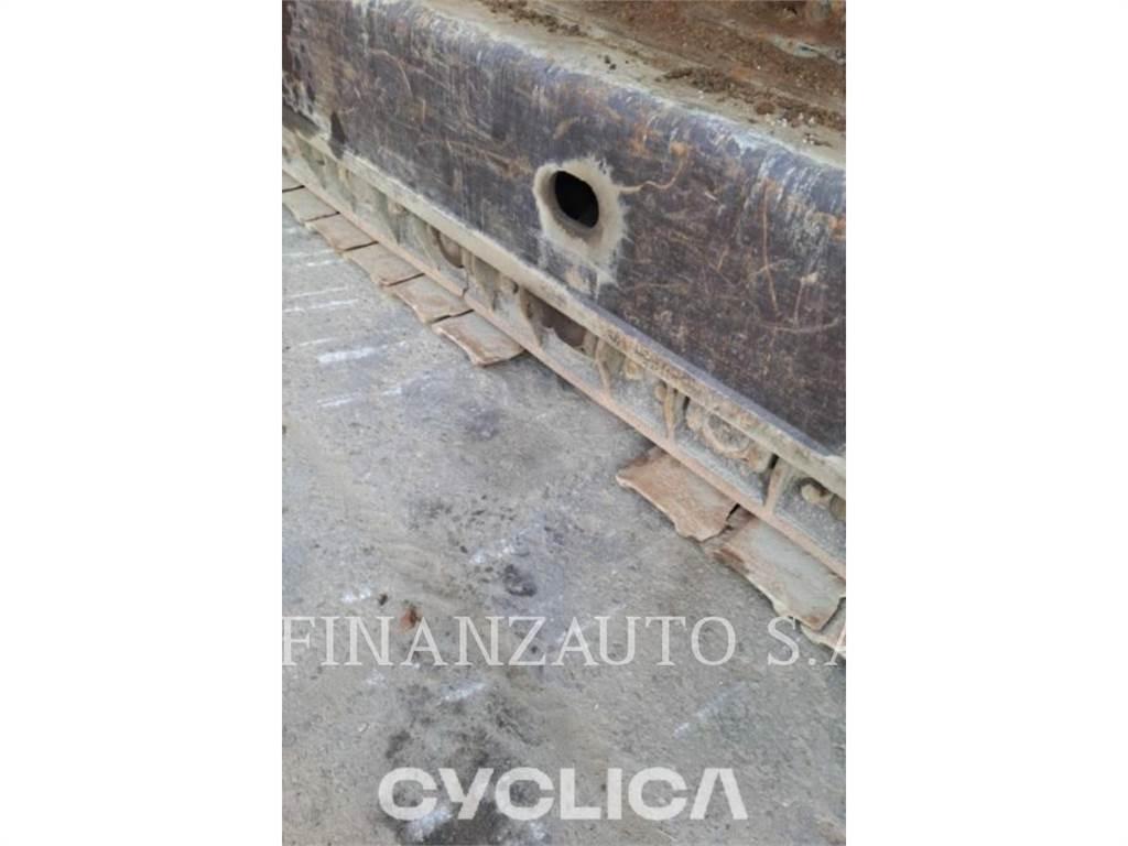 Hitachi ZX870 Bageri guseničari