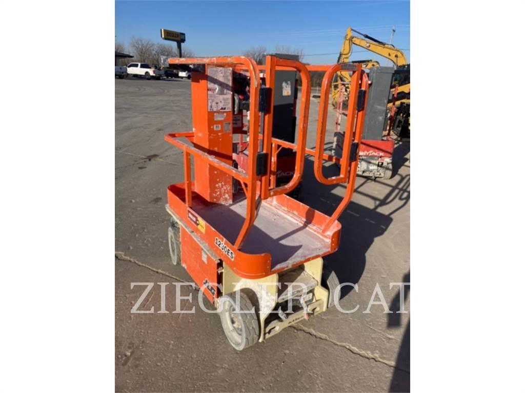 JLG 1230ES Makazaste platforme