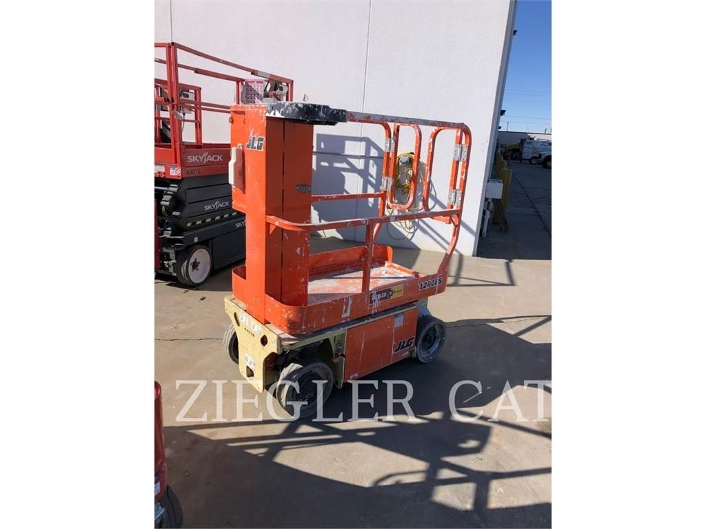 JLG 1230ES Makazaste platforme