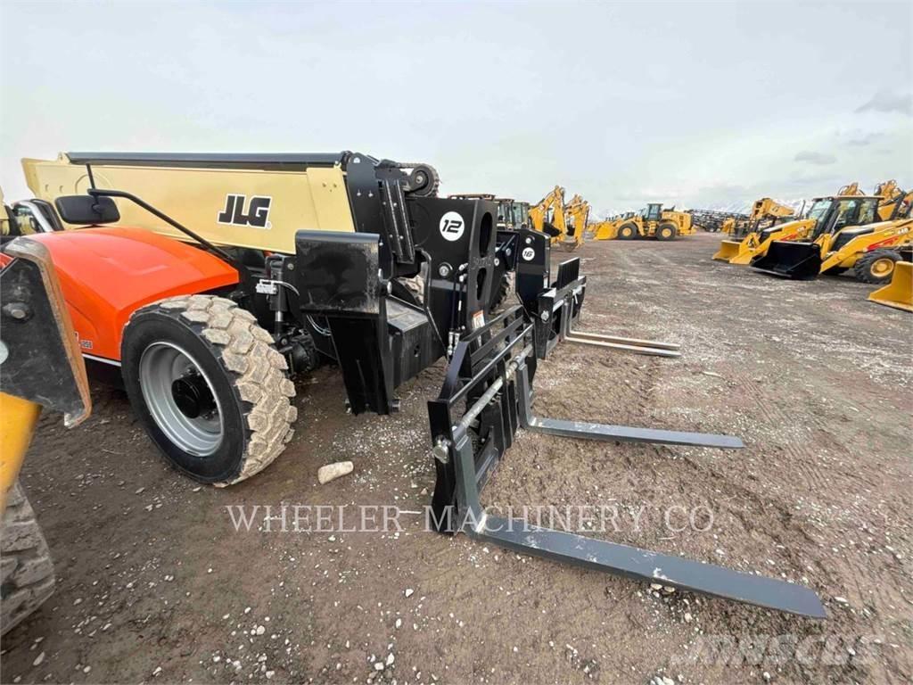 JLG 1255 Teleskopski viljuškari
