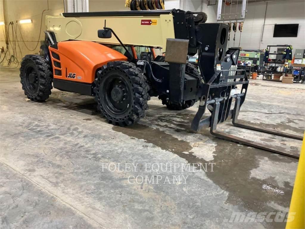 JLG 1255C Teleskopski viljuškari