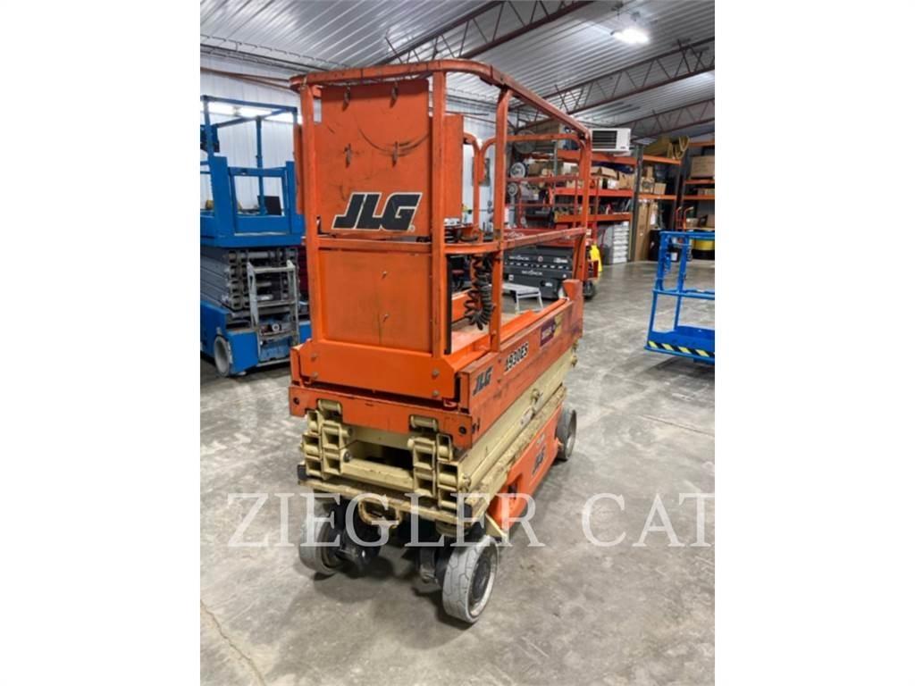 JLG 1930ES Makazaste platforme