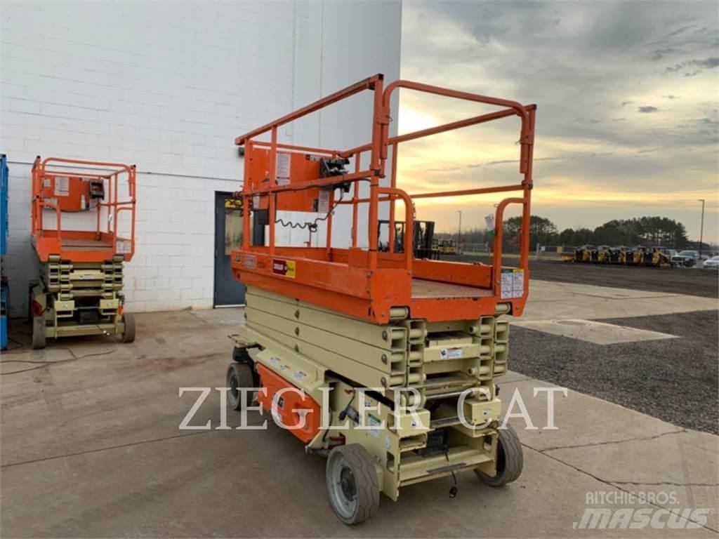 JLG 3246ES Makazaste platforme