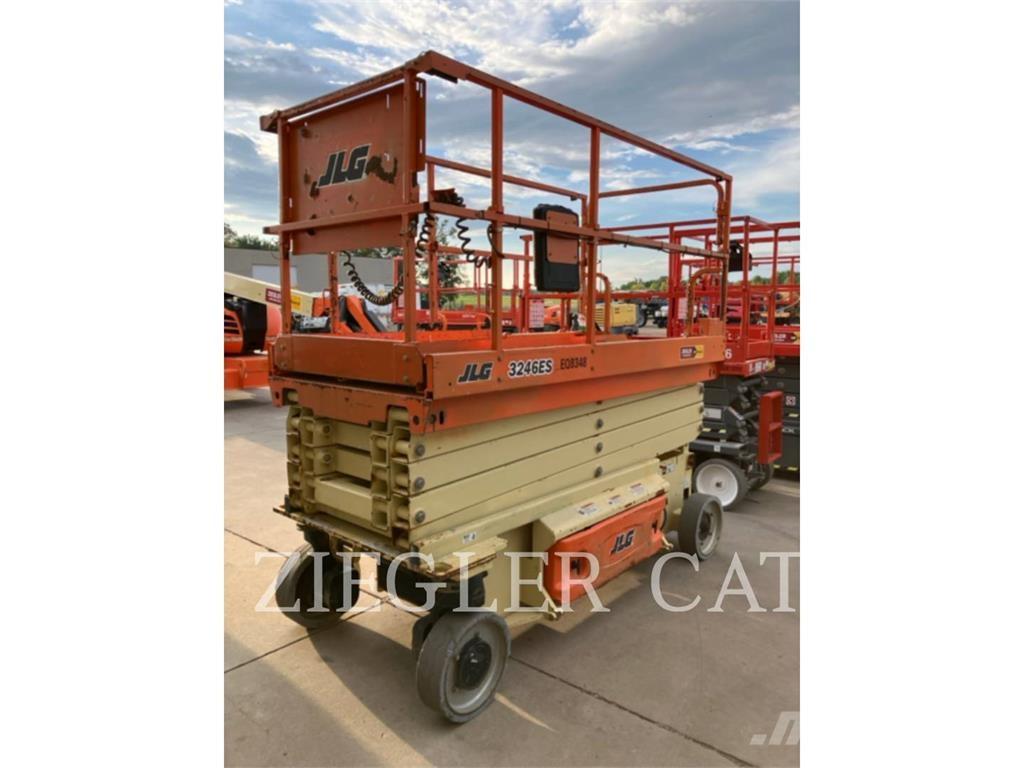 JLG 3246ES Makazaste platforme