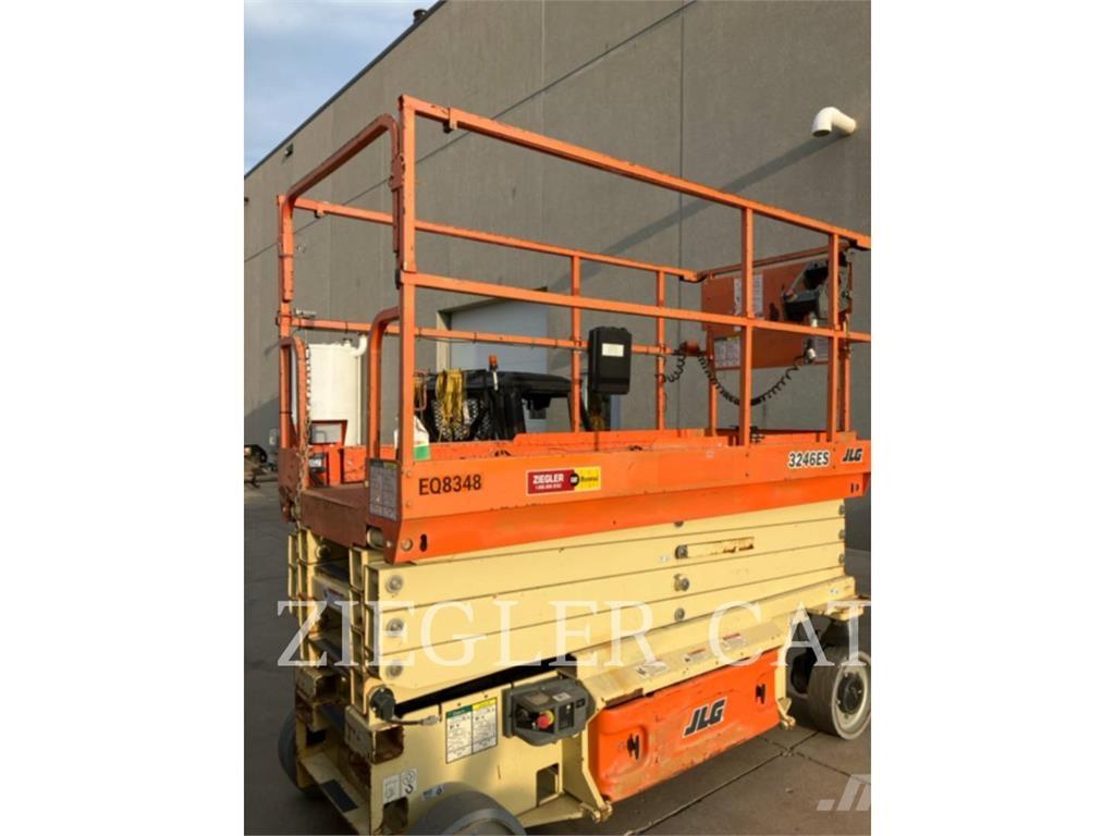 JLG 3246ES Makazaste platforme