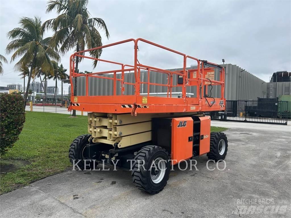 JLG 330LTR Makazaste platforme