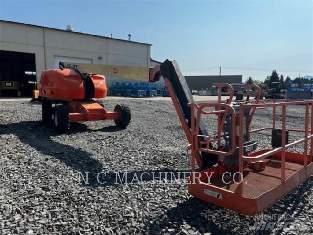 JLG 460SJ Bageri guseničari