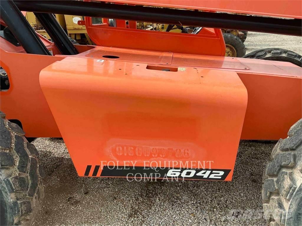 JLG 6042 Teleskopski viljuškari