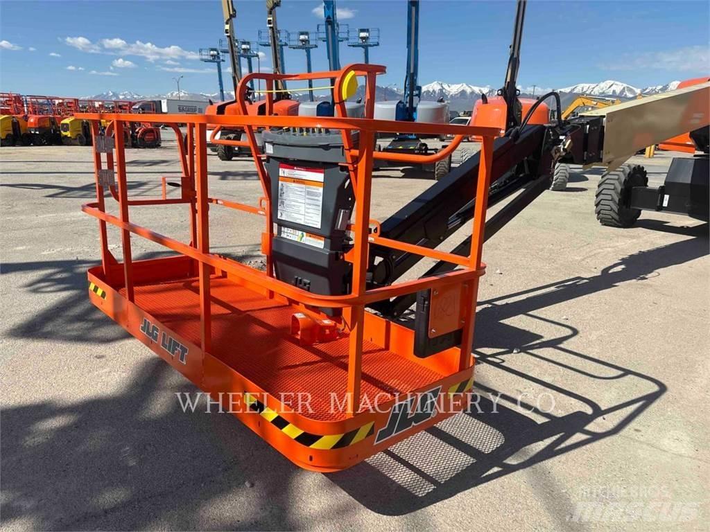 JLG 660SJ Zglobne podizne platforme