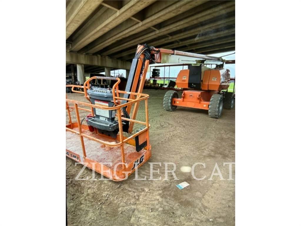 JLG 800AJ Zglobne podizne platforme