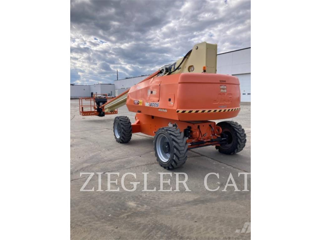 JLG 800S Zglobne podizne platforme