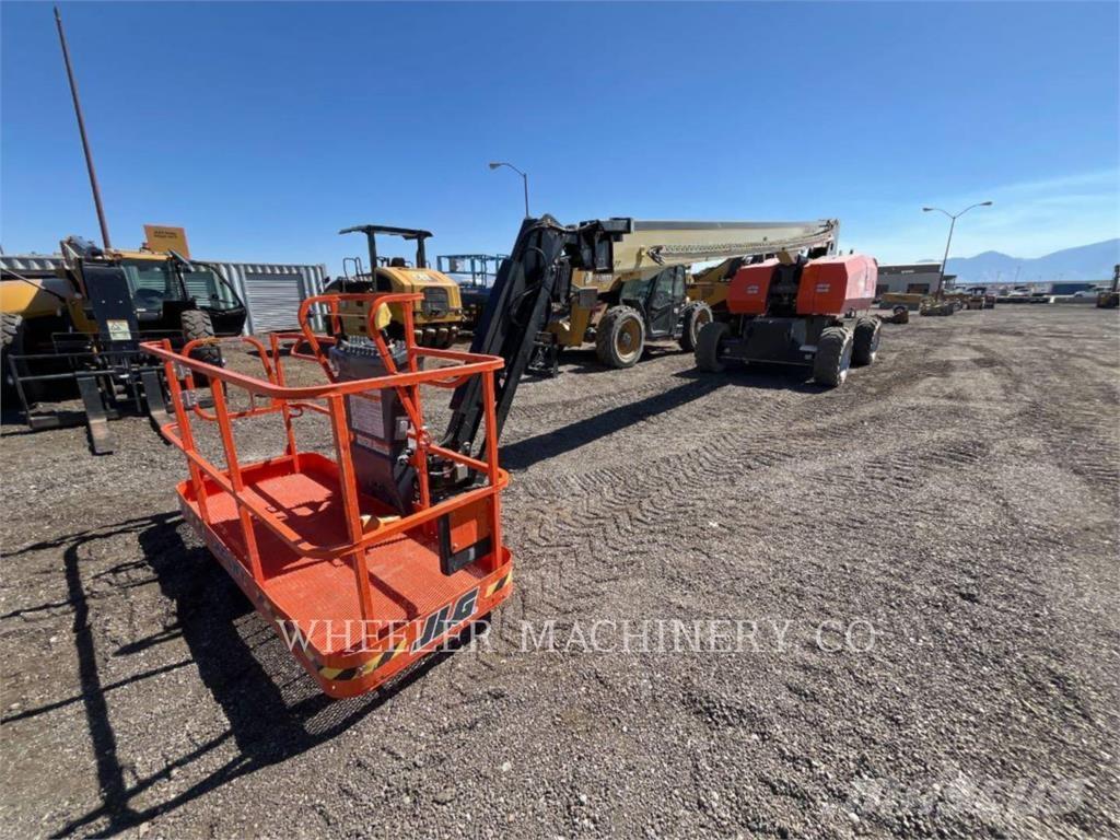 JLG 860SJ SP Zglobne podizne platforme