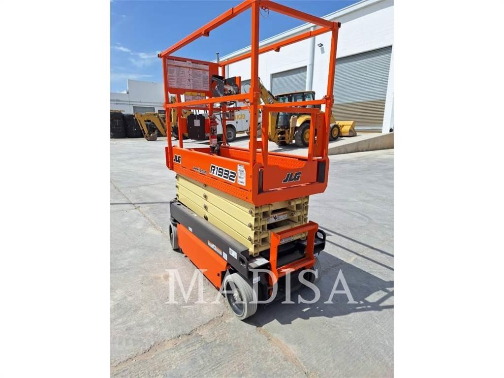 JLG R1932 Makazaste platforme