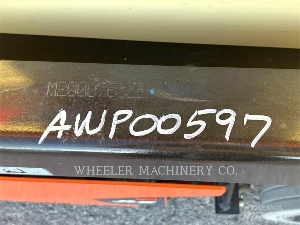 JLG R4045 Makazaste platforme