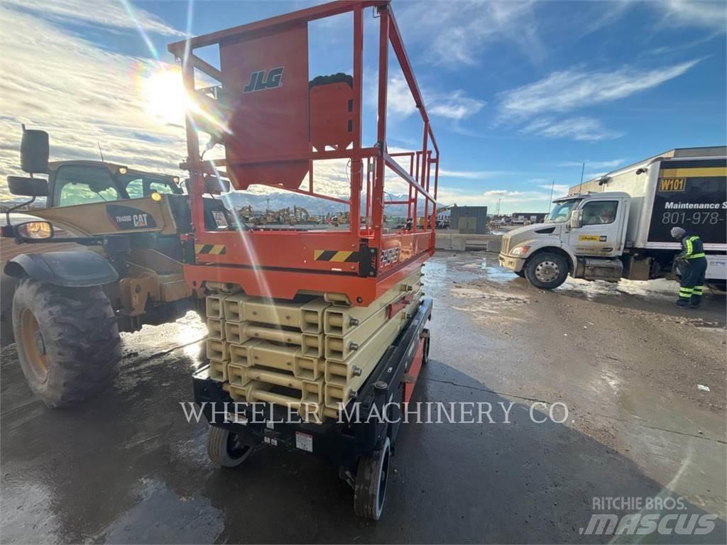 JLG R4045 Makazaste platforme