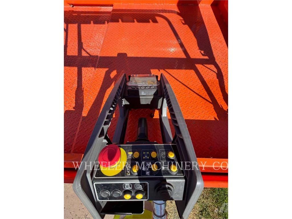 JLG RT3369 Makazaste platforme