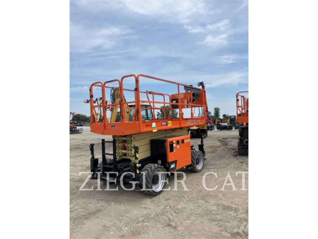 JLG RT3369 Makazaste platforme
