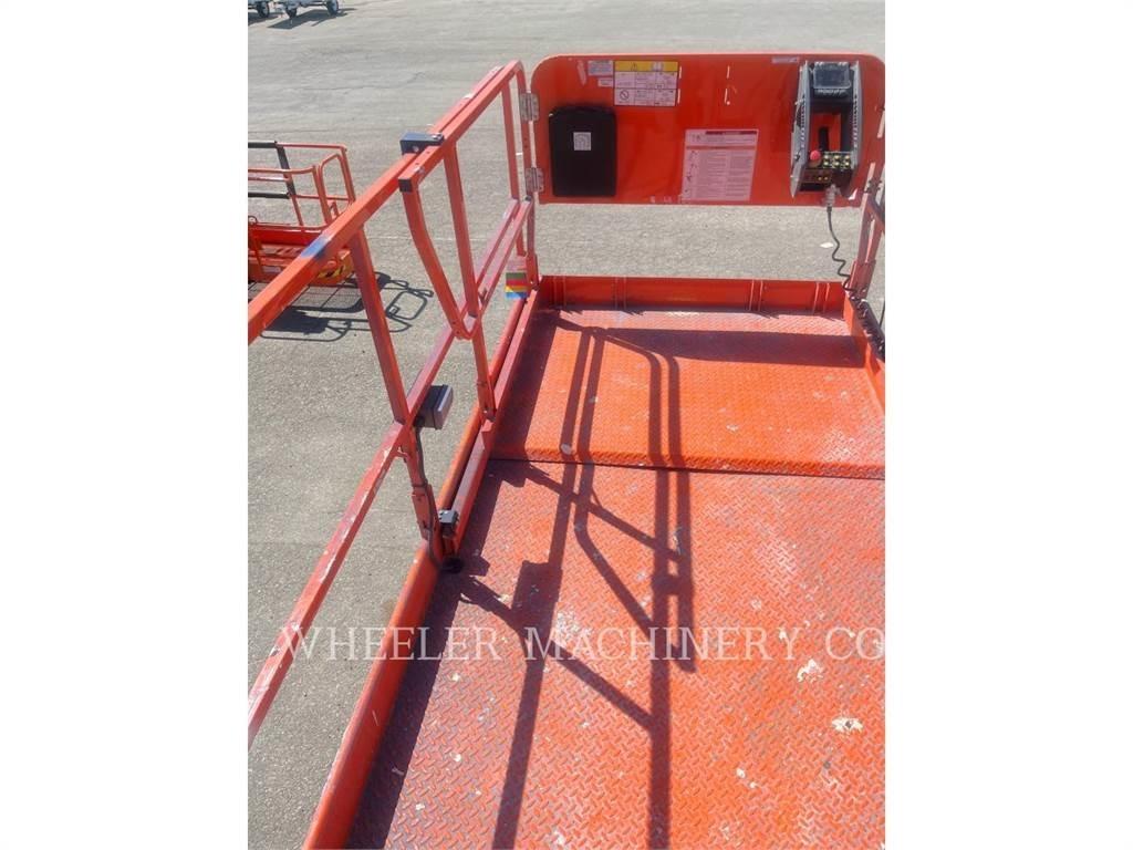 JLG RT4769 Makazaste platforme