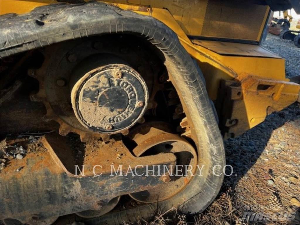 John Deere 331G Skid steer mini utovarivači