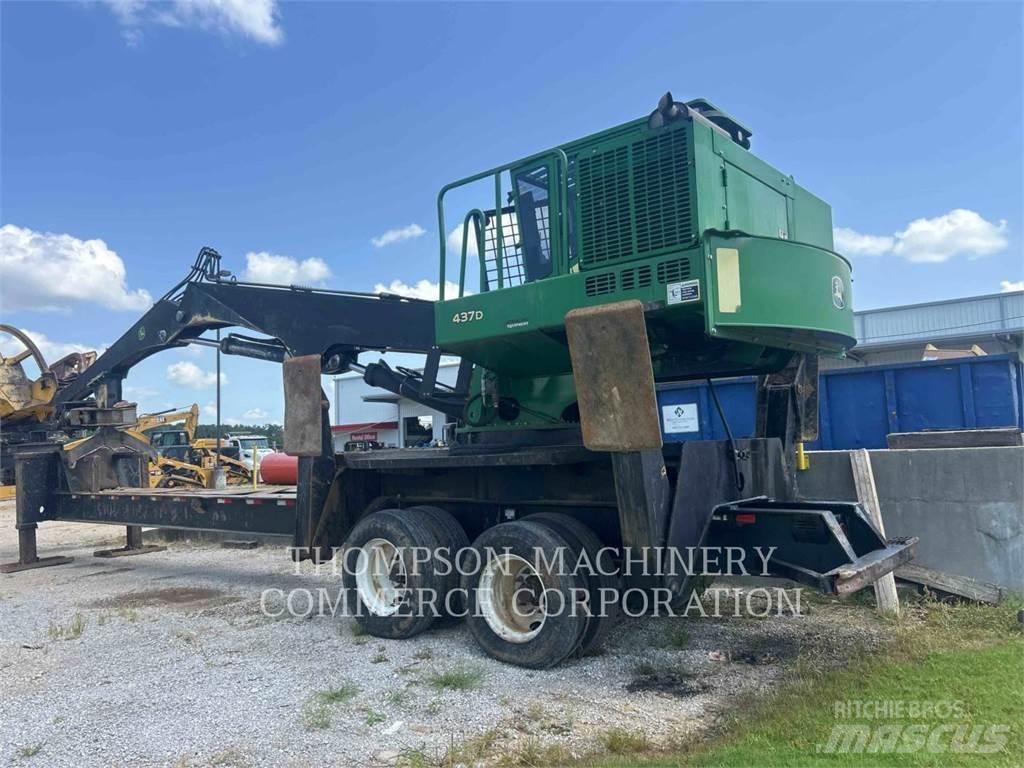 John Deere 437D Utovarivači stabala
