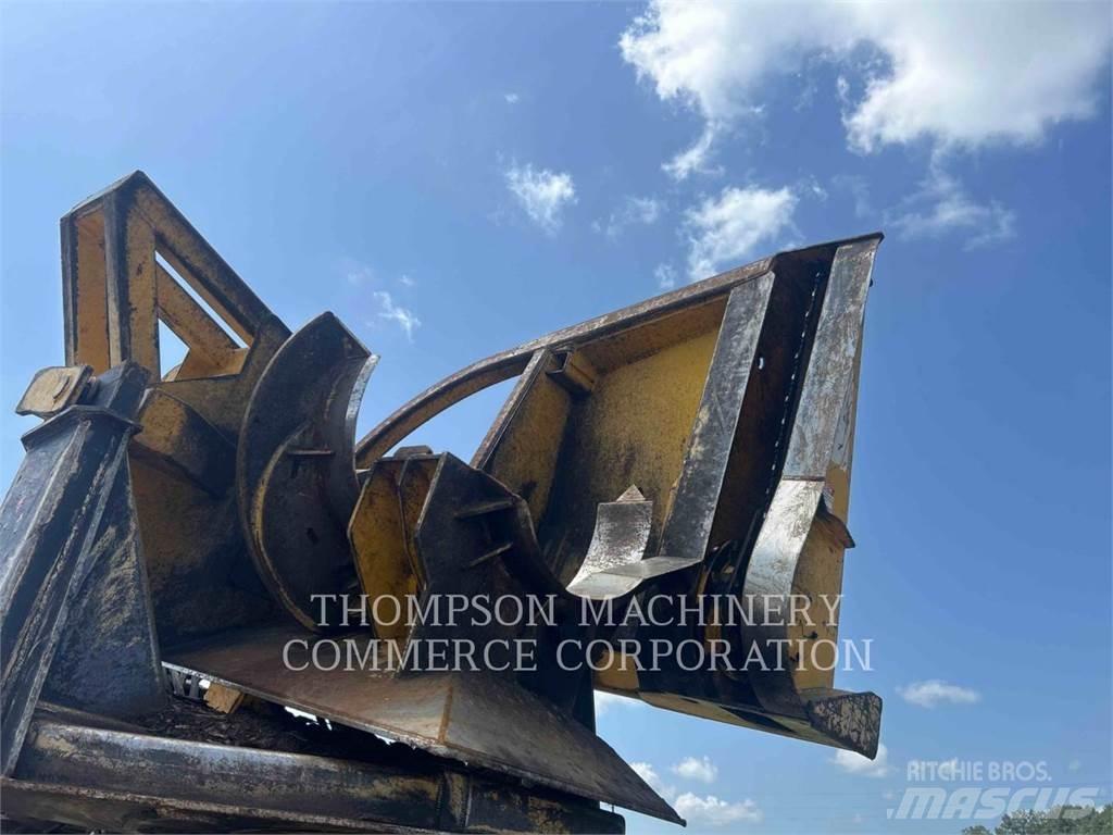 John Deere 437D Utovarivači stabala