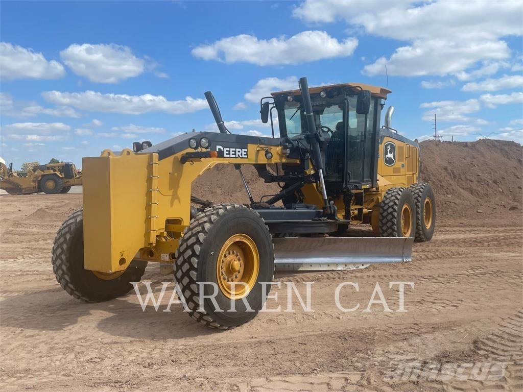 John Deere 670 Grejderi