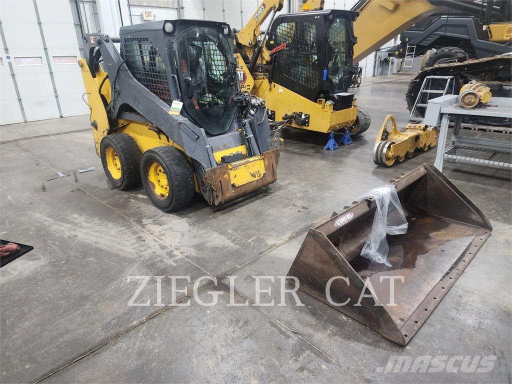 John Deere & CO. 318G Skid steer mini utovarivači