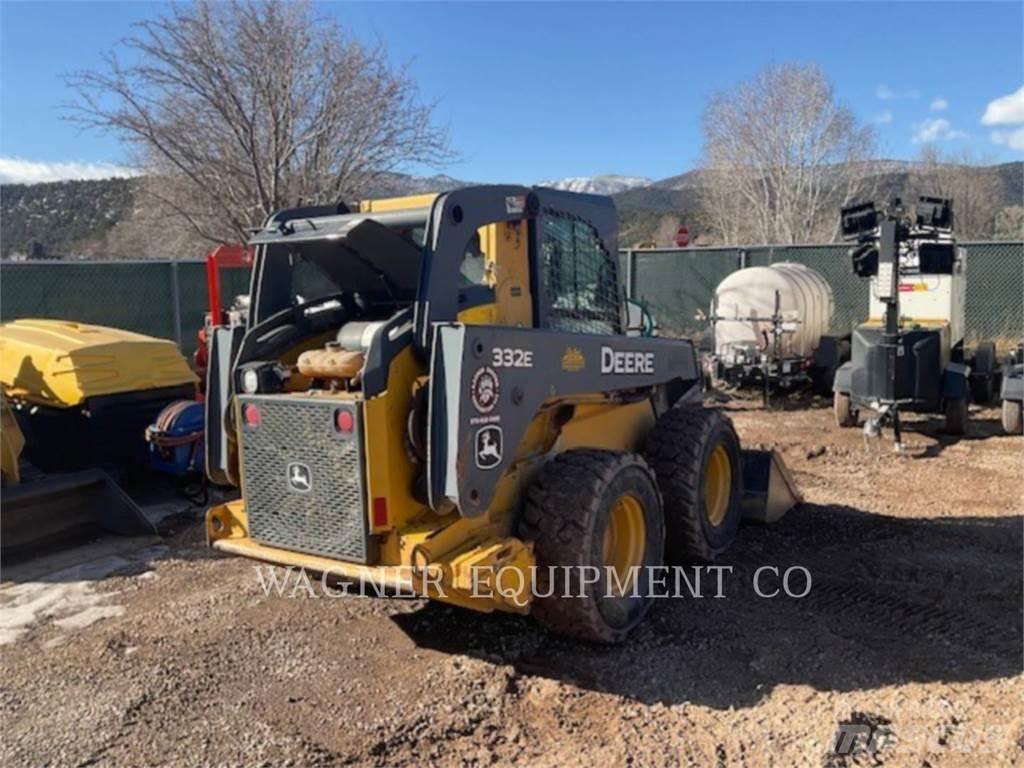 John Deere & CO. 332E Skid steer mini utovarivači