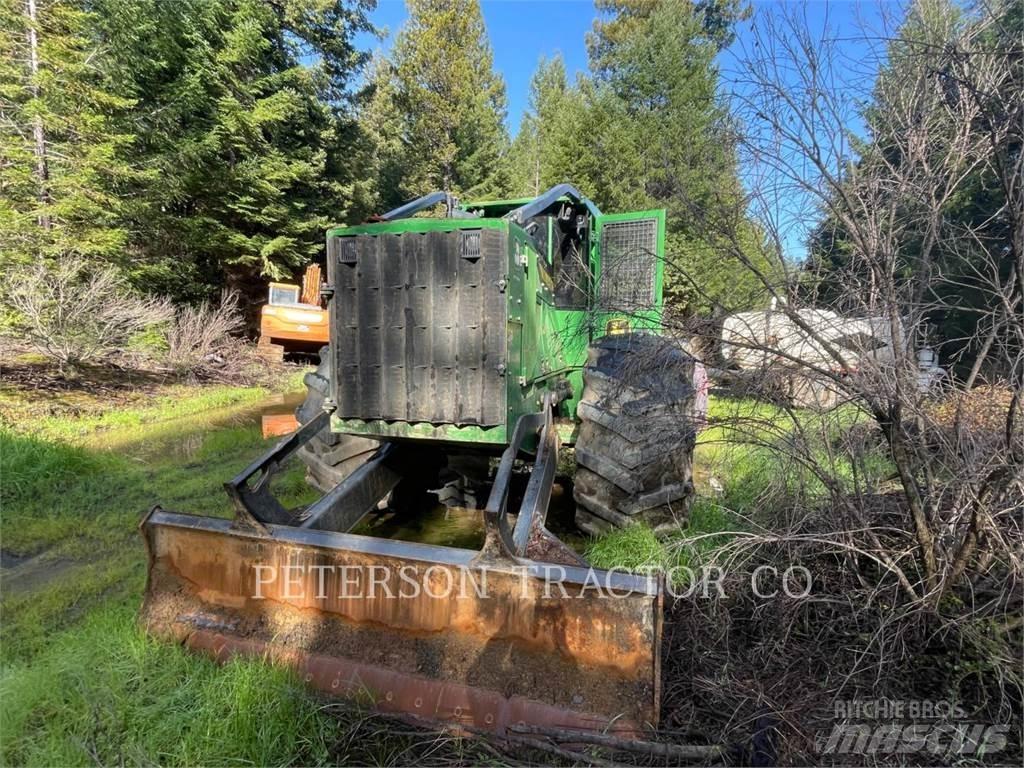 John Deere & CO. 648L Skideri
