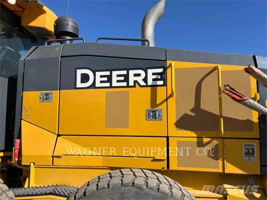 John Deere & CO. 772G AWD Grejderi