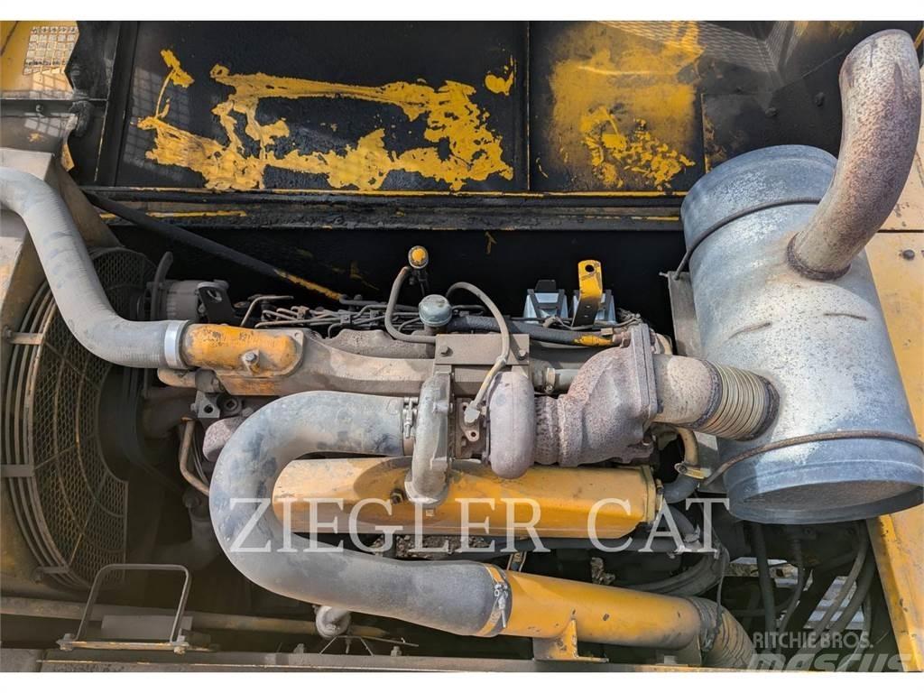 John Deere & CO. 790D Bageri guseničari