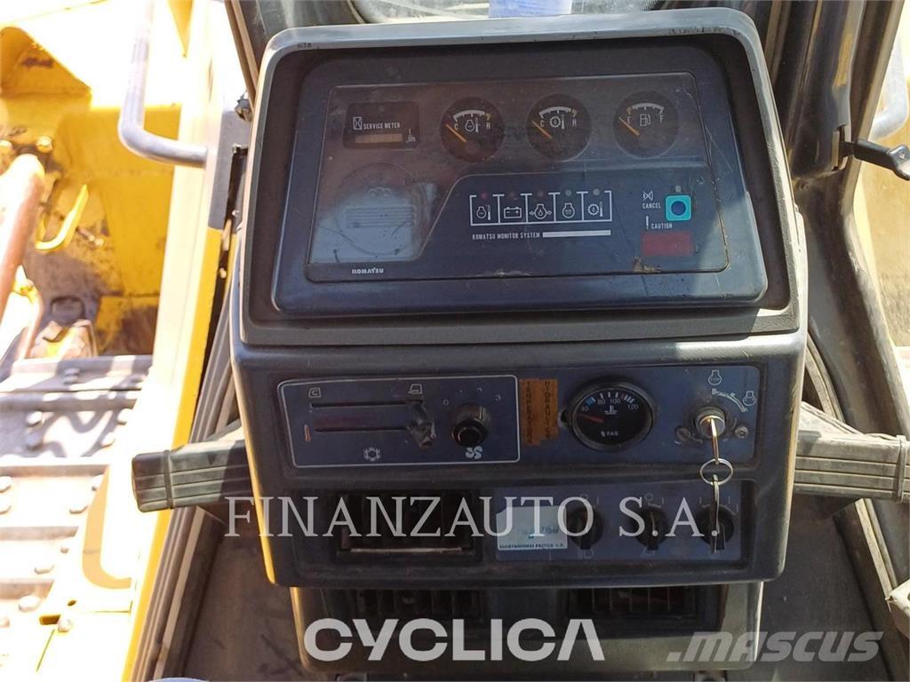 Komatsu D155 Buldožeri guseničari