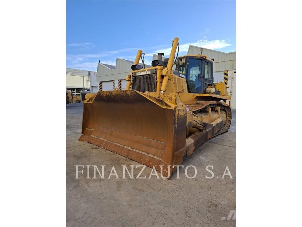 Komatsu D155 Buldožeri guseničari