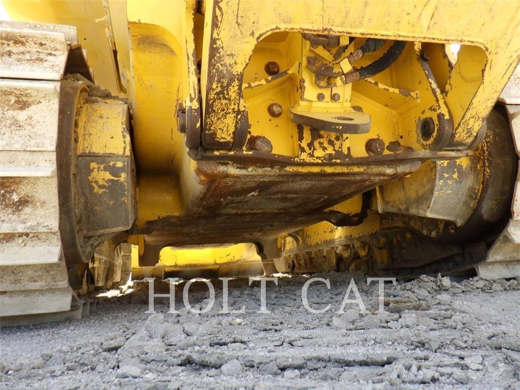 Komatsu D71EX-24 Buldožeri guseničari