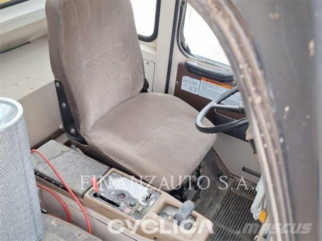 Komatsu HD785-5 Zglobni damperi