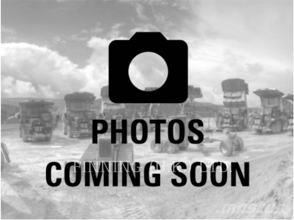 Komatsu PC210-11E0 Bageri guseničari