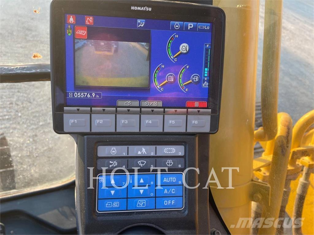 Komatsu PC240LC-11 Bageri guseničari