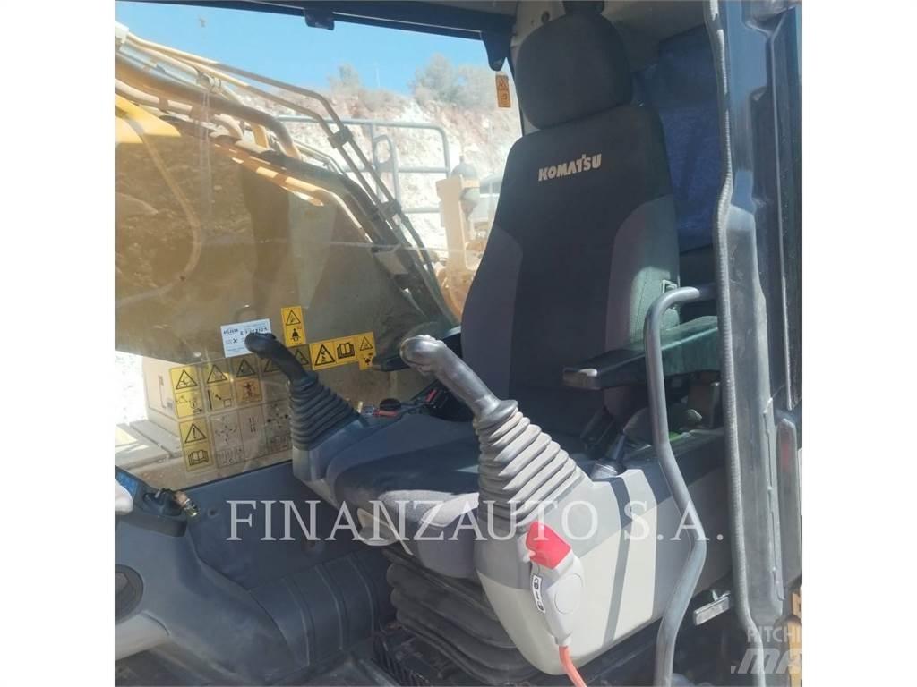 Komatsu PC490 Bageri guseničari