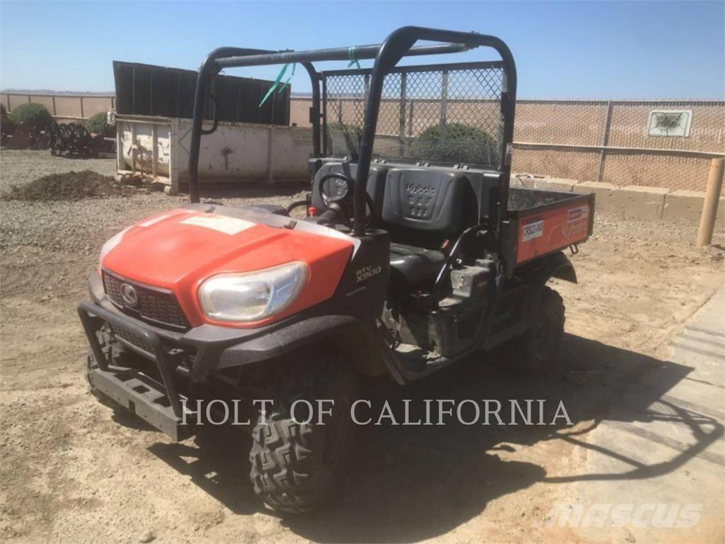 Kubota RTVX900G-H Kola za golf