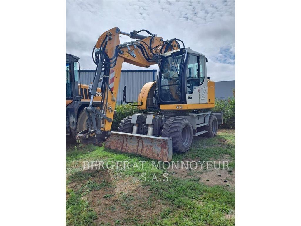 Liebherr A913 Bageri točkaši