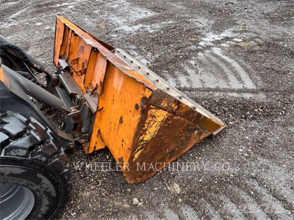 New Holland L328 SSL Skid steer mini utovarivači