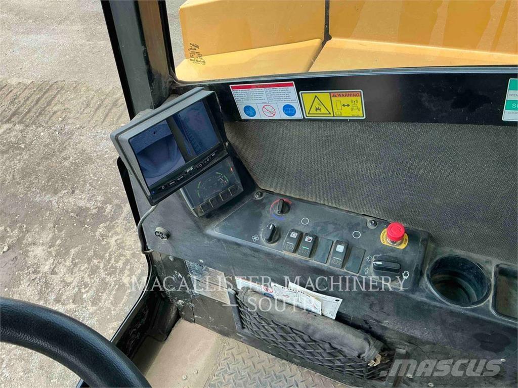 Prinoth T14R Zglobni damperi