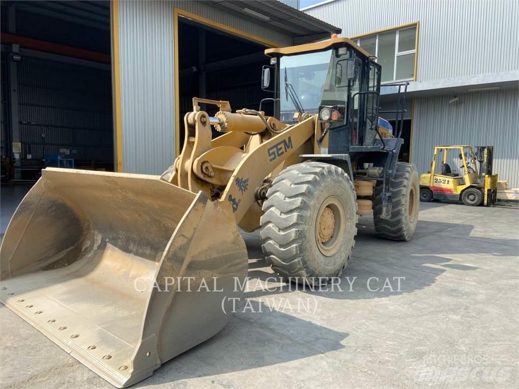 SEM MACHINERY 669 C Utovarivači na točkove
