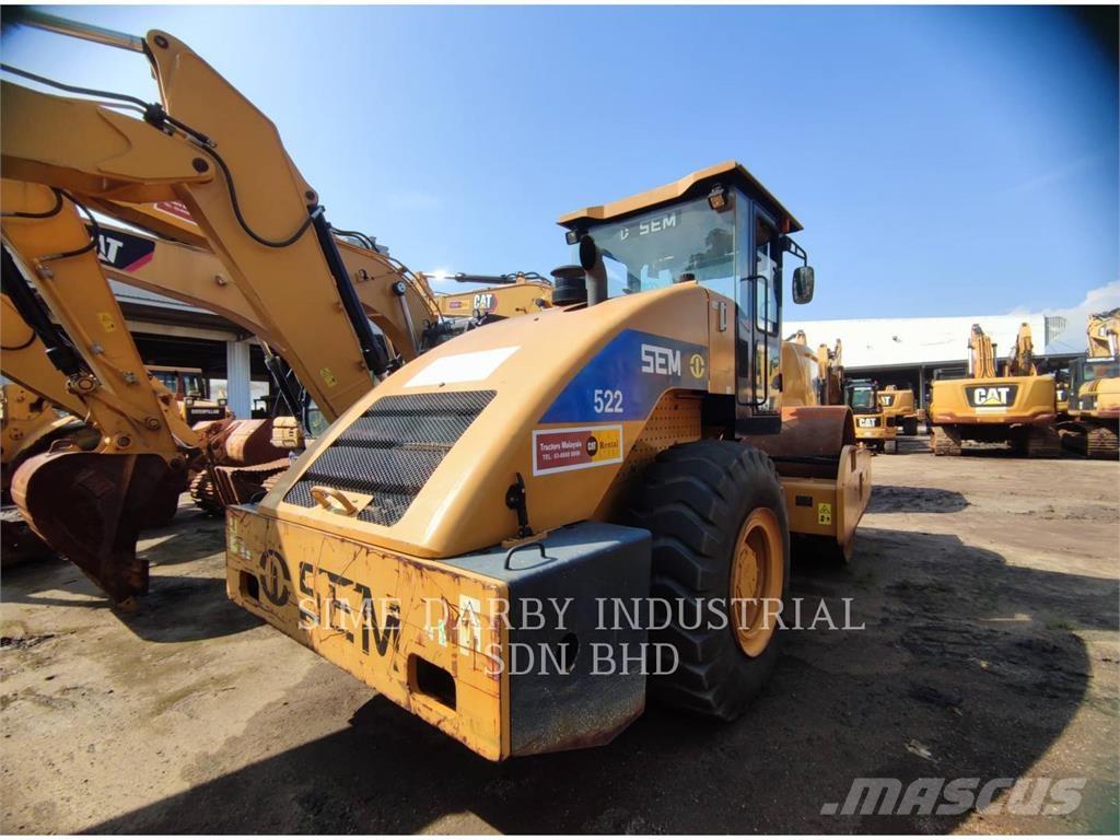 SEM MACHINERY SEM 522 Nabijači zemlje