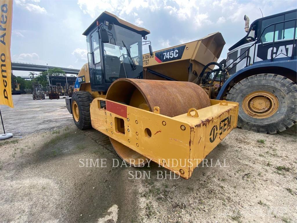 SEM MACHINERY SEM 522 Nabijači zemlje