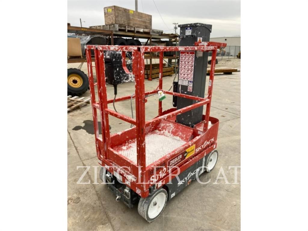 Skyjack SJ12 Makazaste platforme