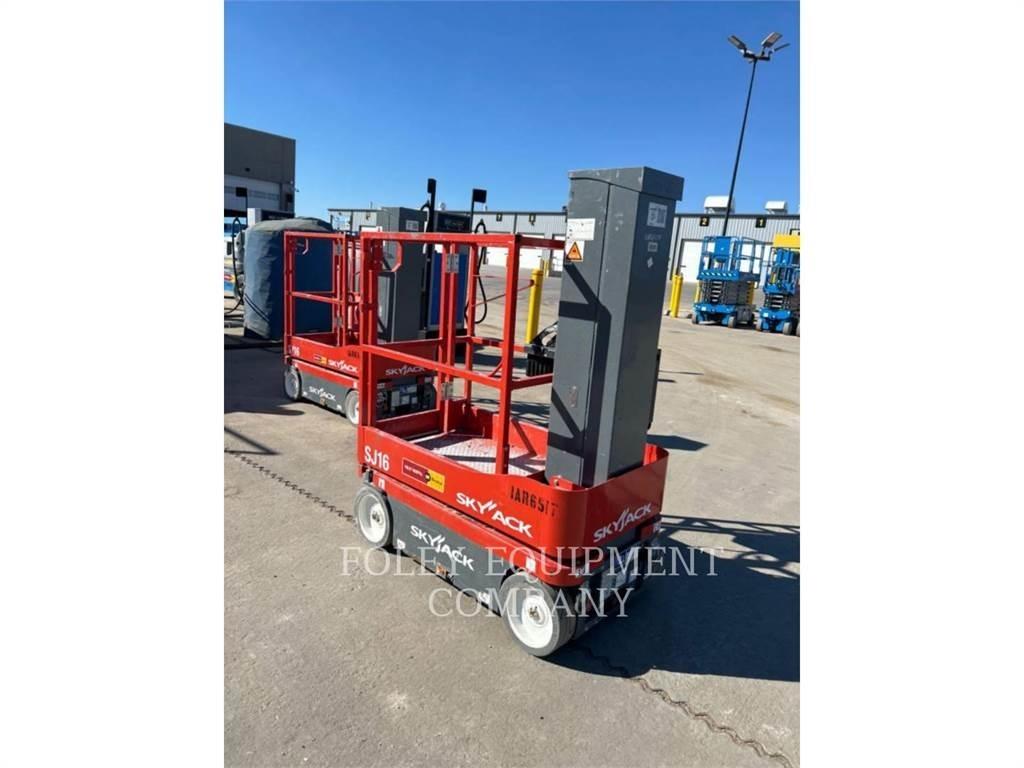 Skyjack SJ16 Makazaste platforme