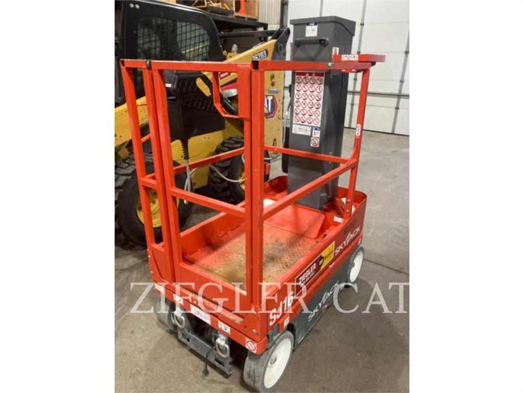 Skyjack SJ16 Makazaste platforme